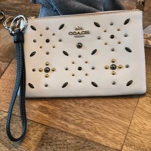 Coach wristlet NWOT